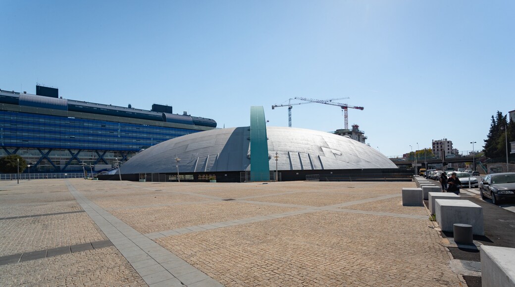 Le Dôme showing a square or plaza and modern architecture