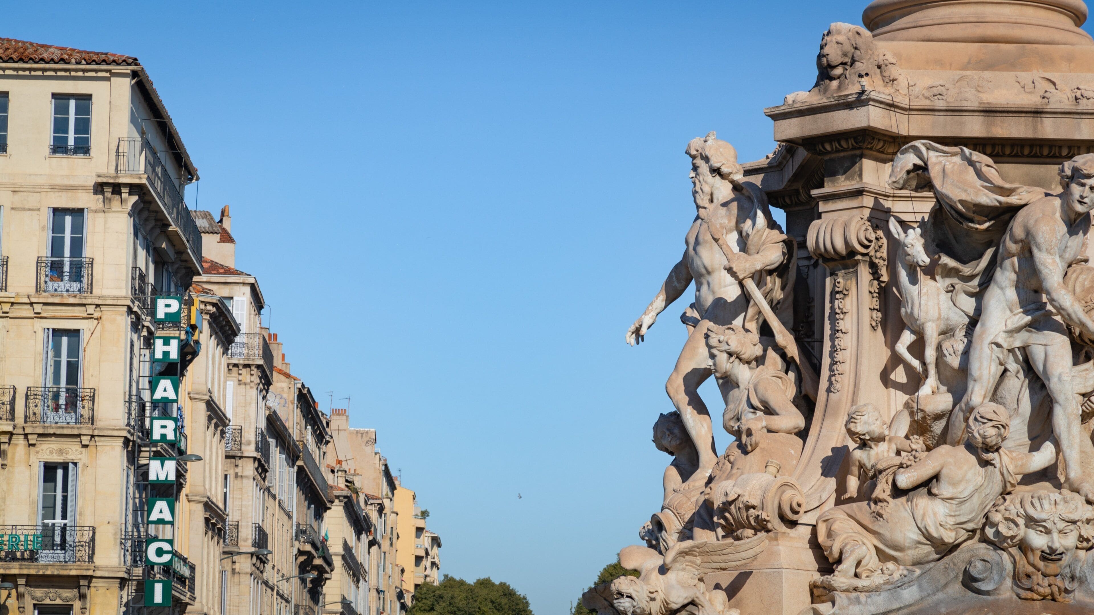 La Castellane featuring heritage elements