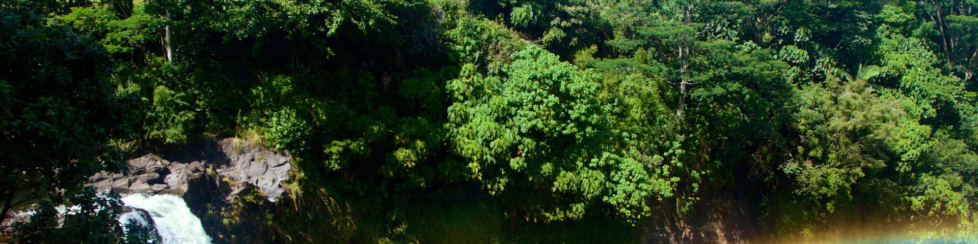 Rainbow Falls which includes a cascade