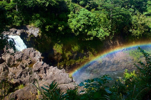 Rainbow Falls which includes a cascade