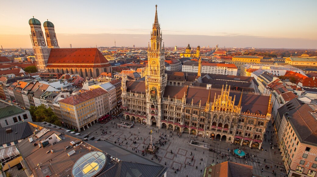 Town Hall of Marienplatz featuring a sunset, landscape views and a city