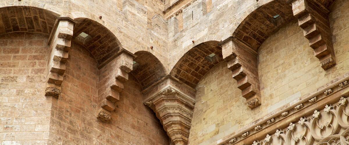 Serranos Towers showing heritage elements