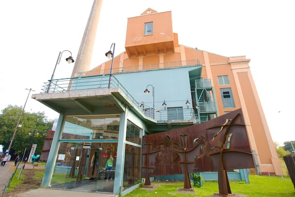 Gasometer featuring central business district
