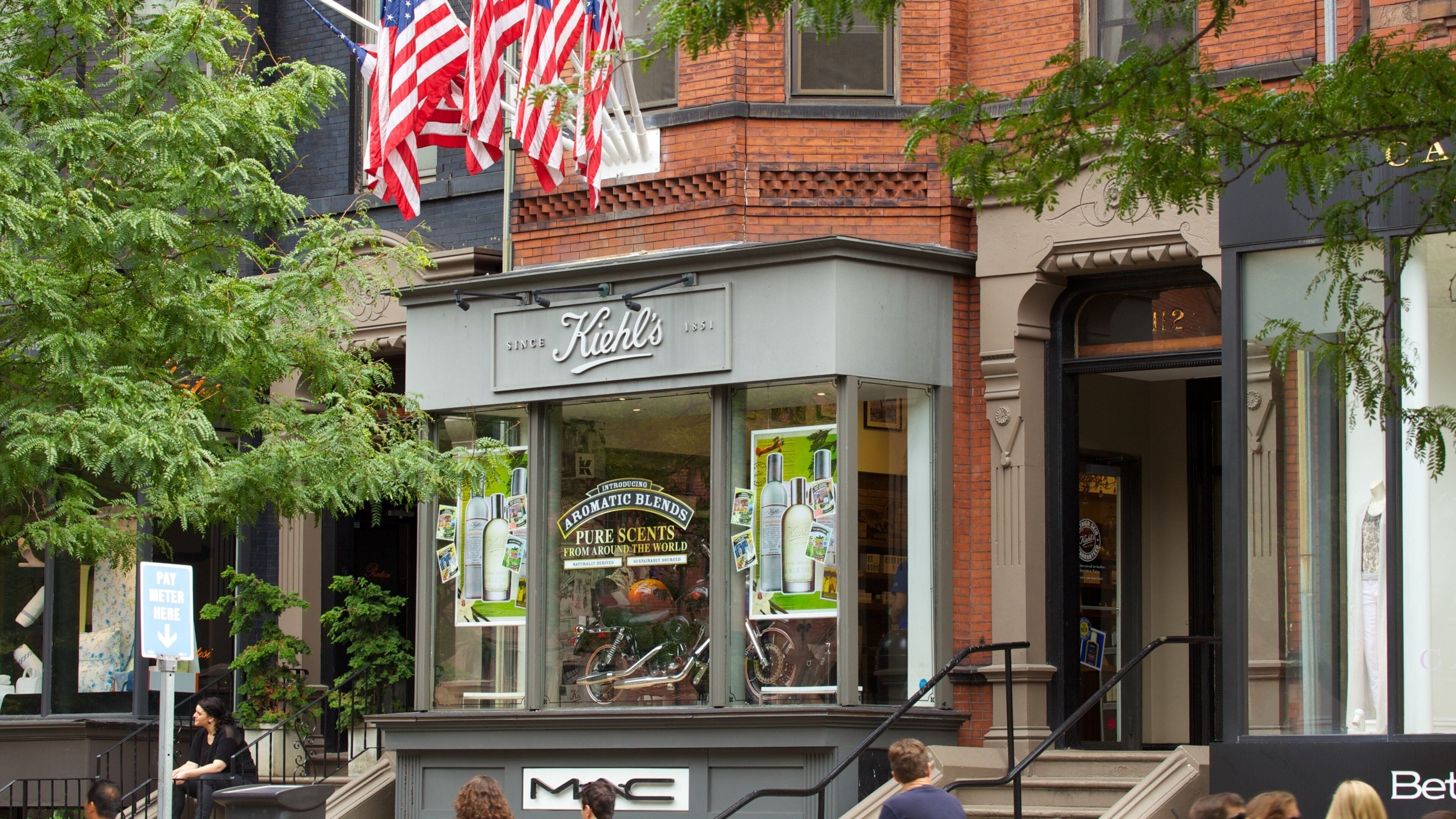 ニューベリー ストリート 表示 標識