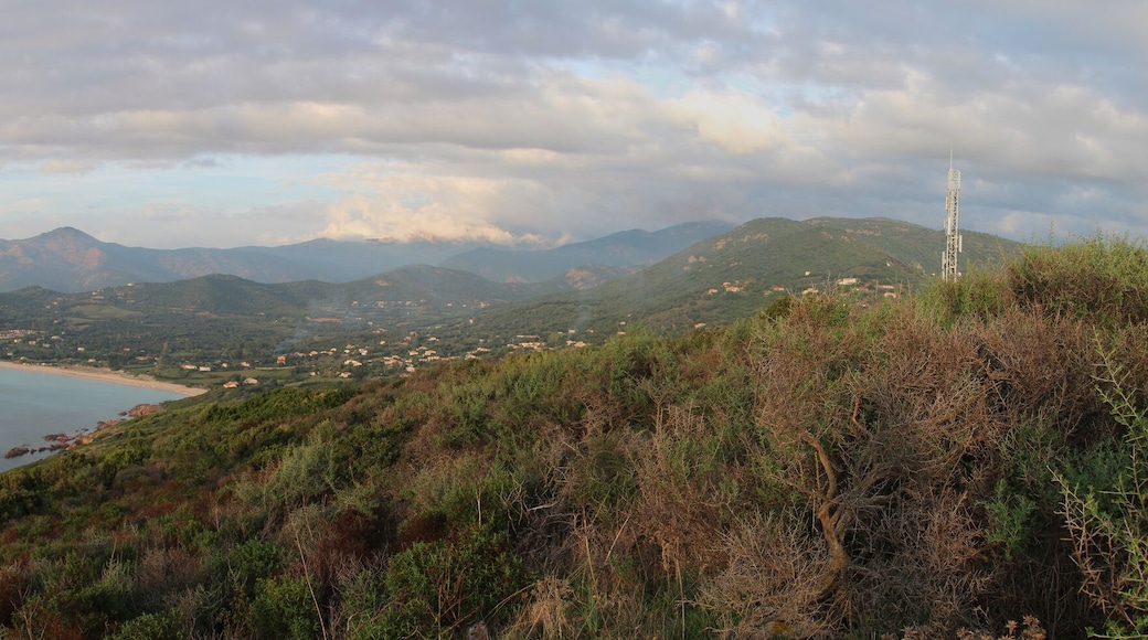Scenic view near CargĂšse