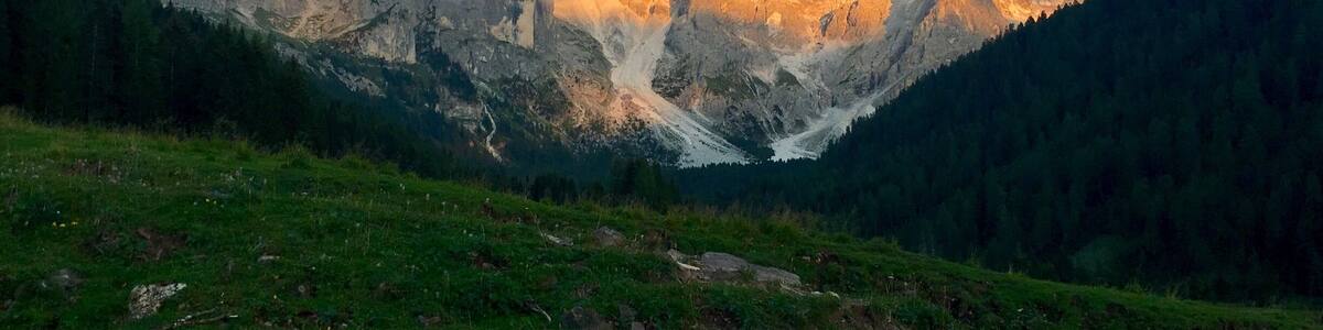 Pale di San Martino at sunset 😍
#mountain #dolomiti #sunset #takeahike
