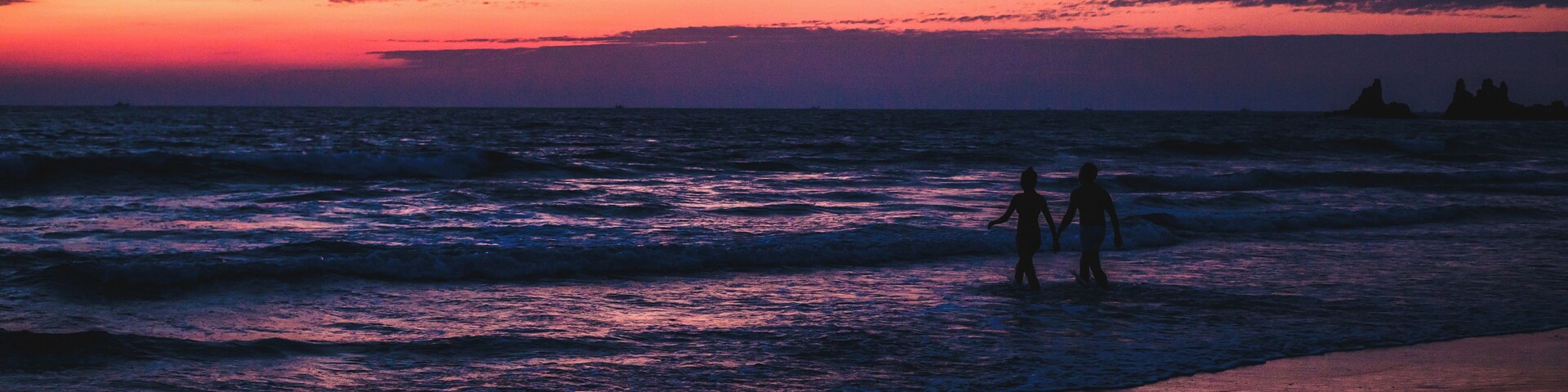 It's an amazing beach with a breath-taking sunset when you just want to sit in the silence surrounded by the beautiful nature and magical colors and smell of the ocean.
#BvS100k