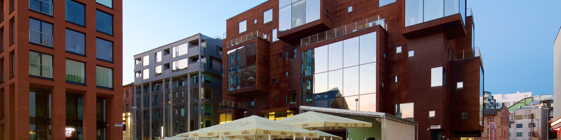 Centro comercial de Rotermanni mostrando arquitectura moderna
