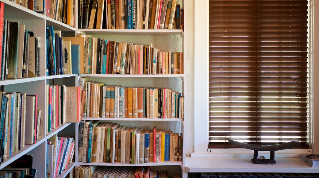 Art and Culture Center of Hollywood showing interior views