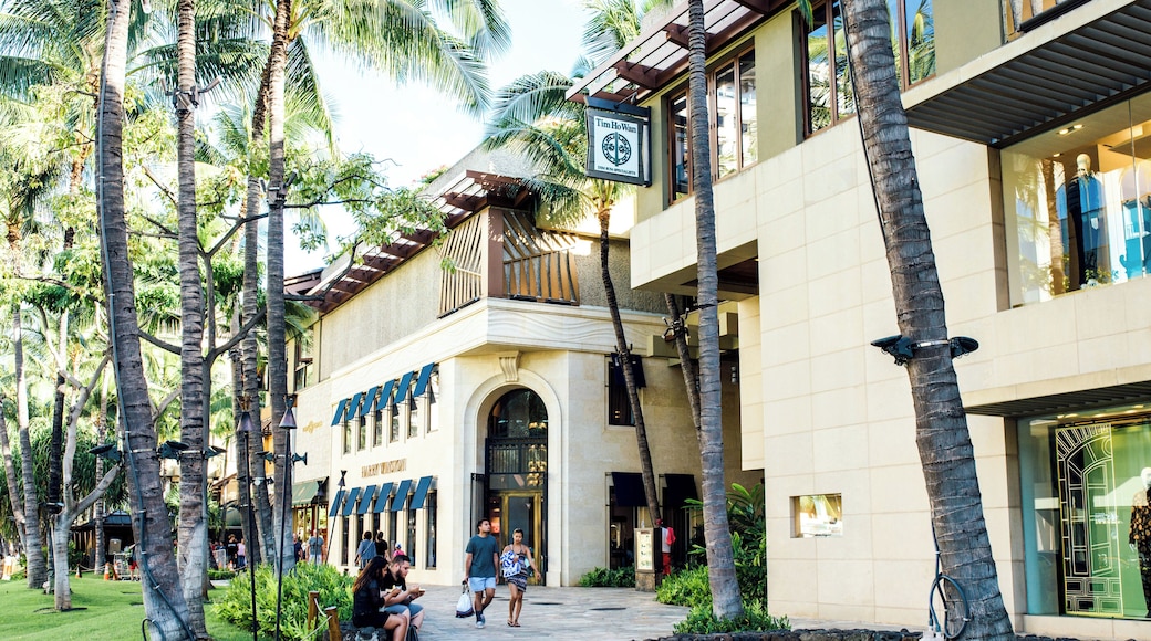 Honolulu_RoyalHawaiianCenter_6161193_02