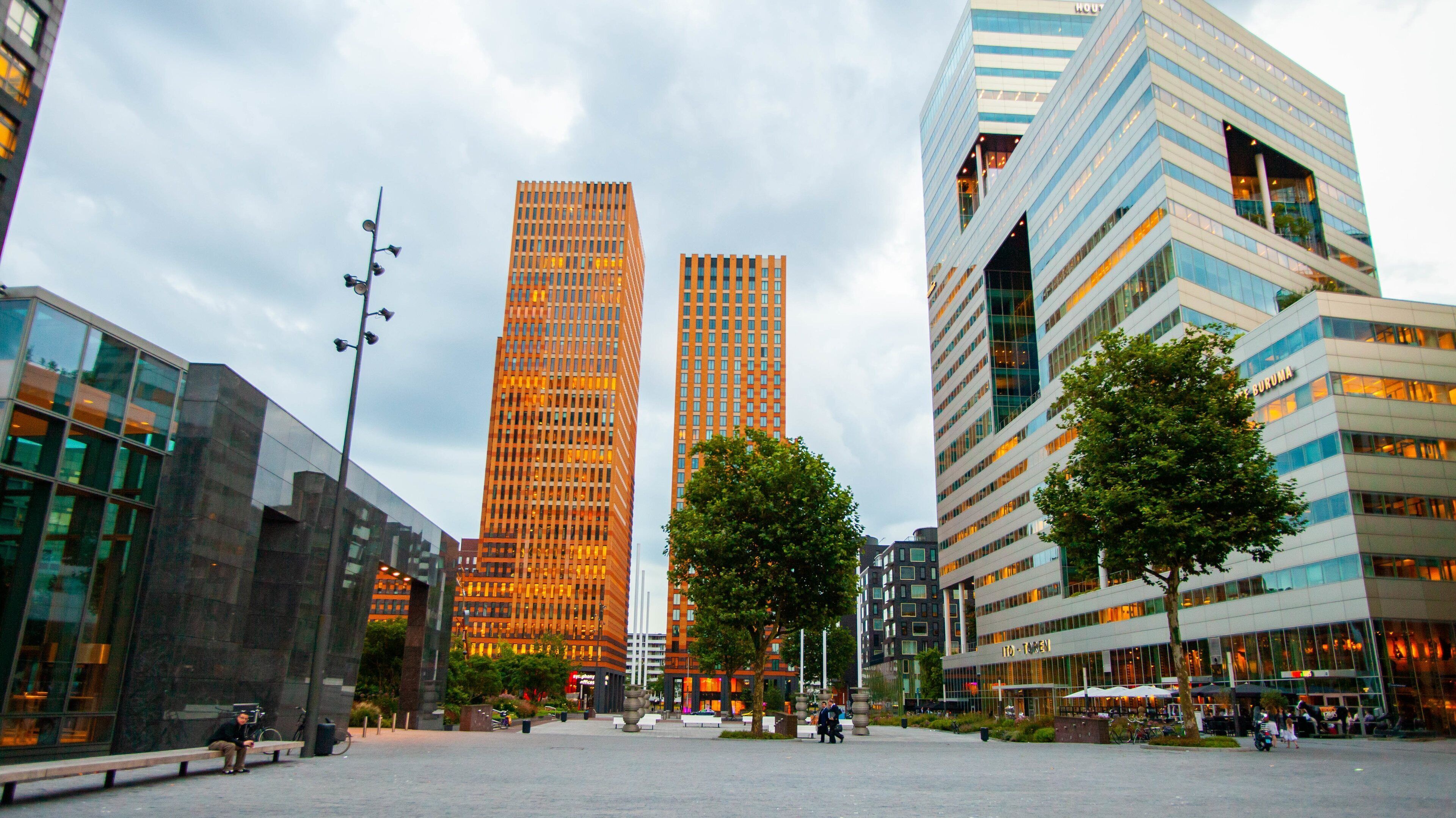 World Trade Center which includes a city and a high rise building