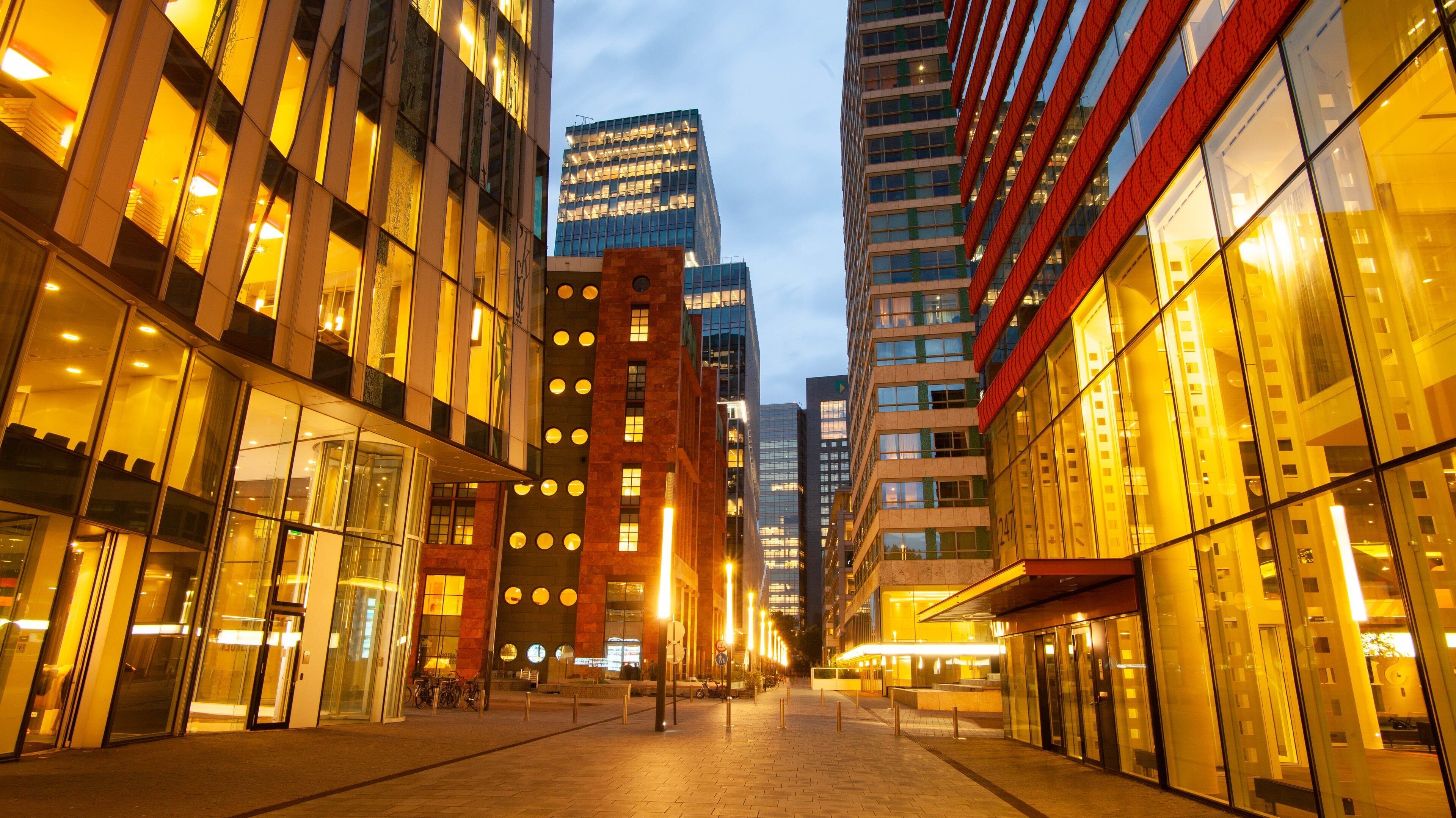 World Trade Center showing a city and night scenes