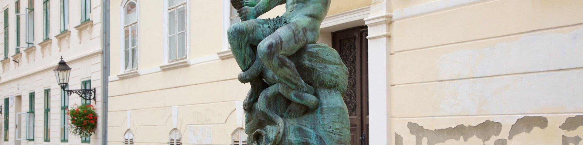 Upper Town which includes a statue or sculpture