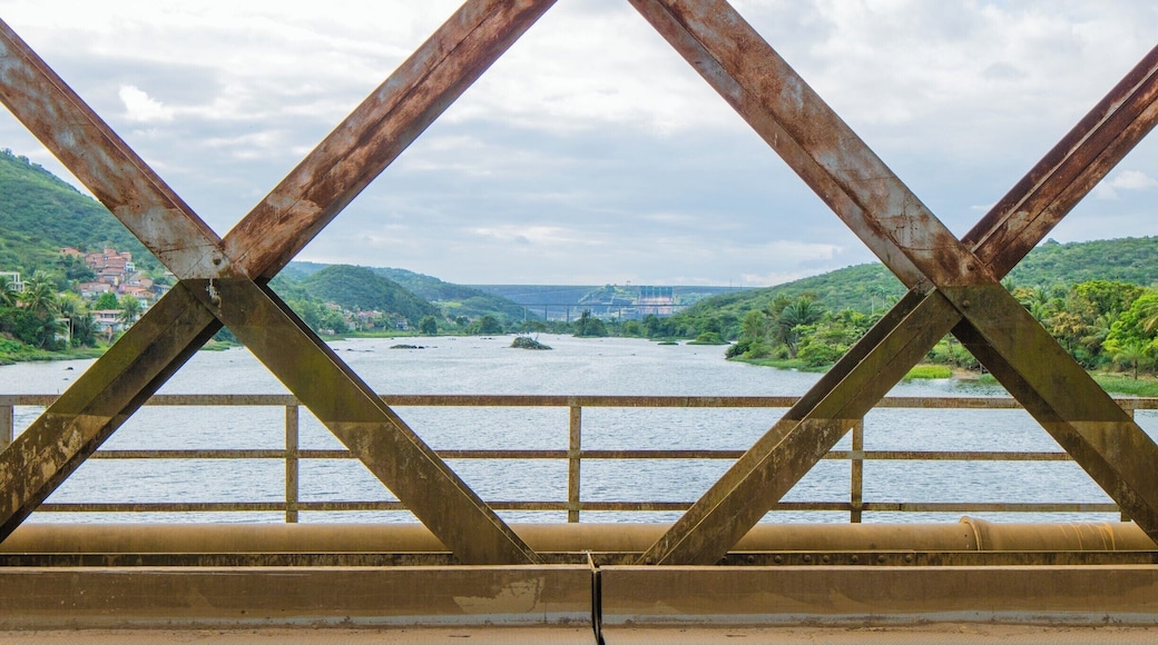Another view north from Ponte Dom Pedro II between Sรฃo Fรฉlix and Cachoeira, Bahia, Brazil.