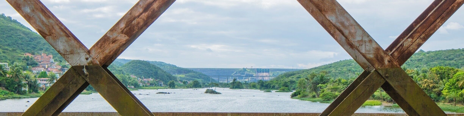 Another view north from Ponte Dom Pedro II between São Félix and Cachoeira, Bahia, Brazil.