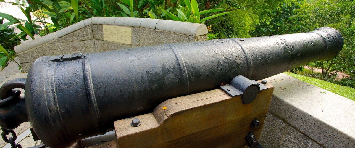 Fort Canning Park which includes military items and a park