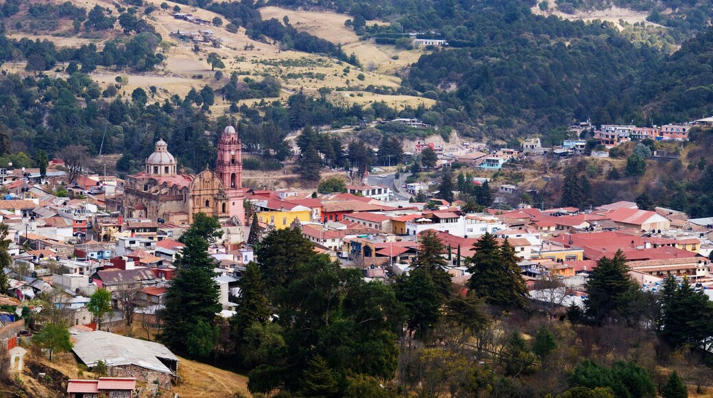 Overview of Santuario de la Virgen del Carmen Church, Tlalpujahua, Michoacan, Mexico