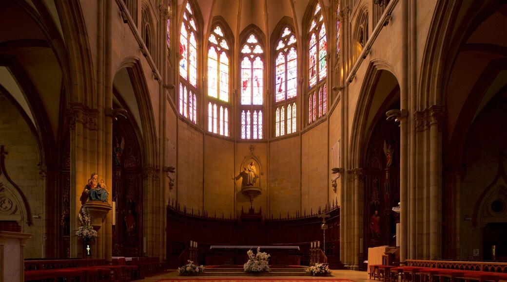 Cathédrale du Bon Pasteur montrant patrimoine historique, église ou cathédrale et vues intérieures