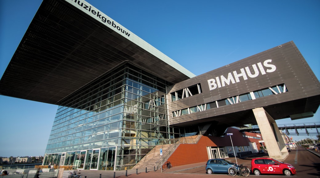 Amsterdam_PassengerTerminalAmsterdamPTA_6161349-1