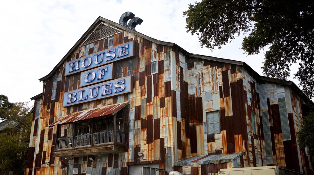 House of Blues Myrtle Beach which includes signage and heritage elements