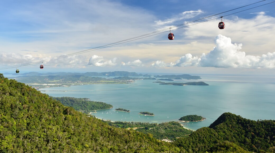 Malaysia, Langkawi view on Cable Car on top of the Machinchang mountain.