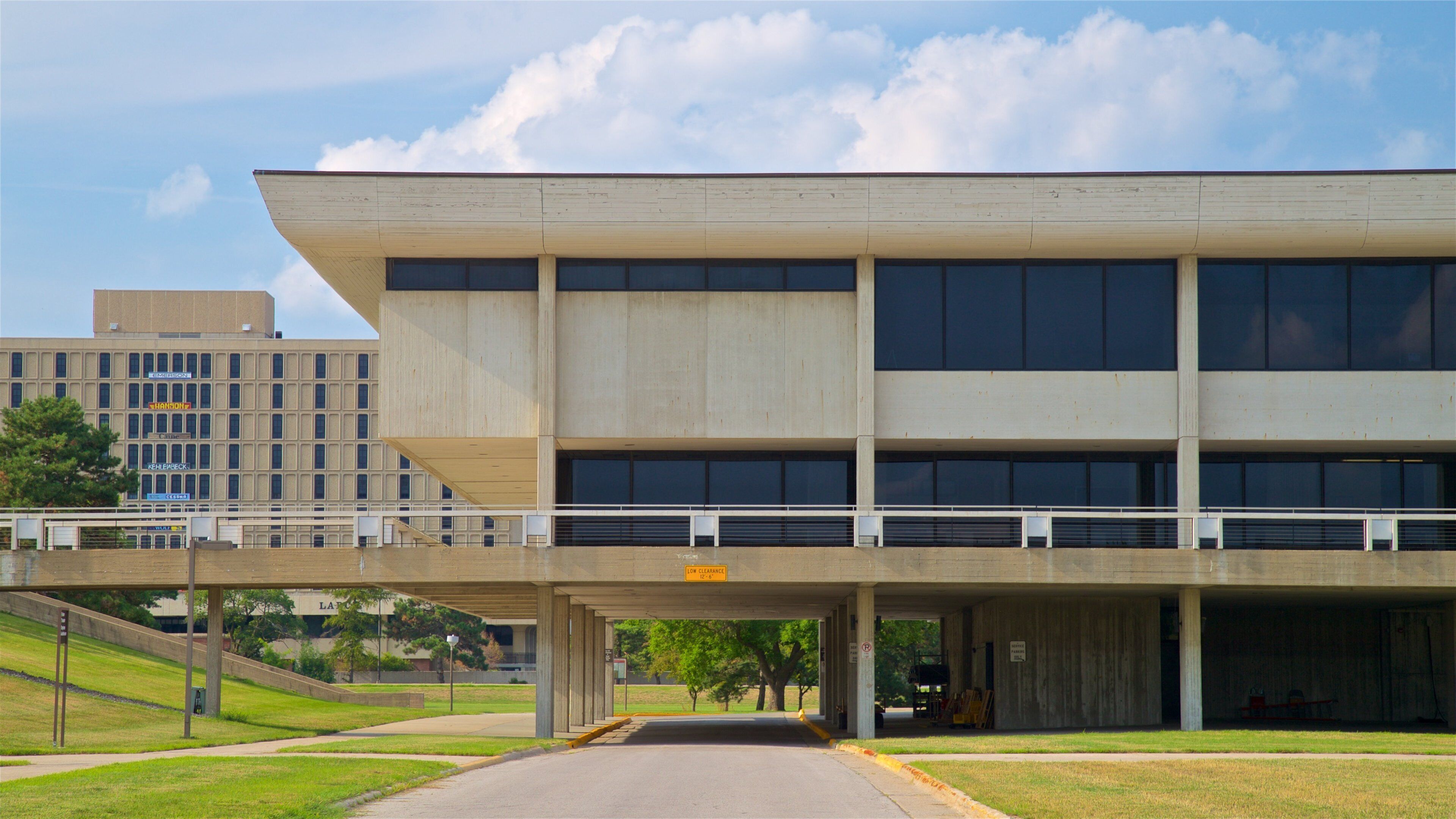 Brunnier Art Museum which includes a garden