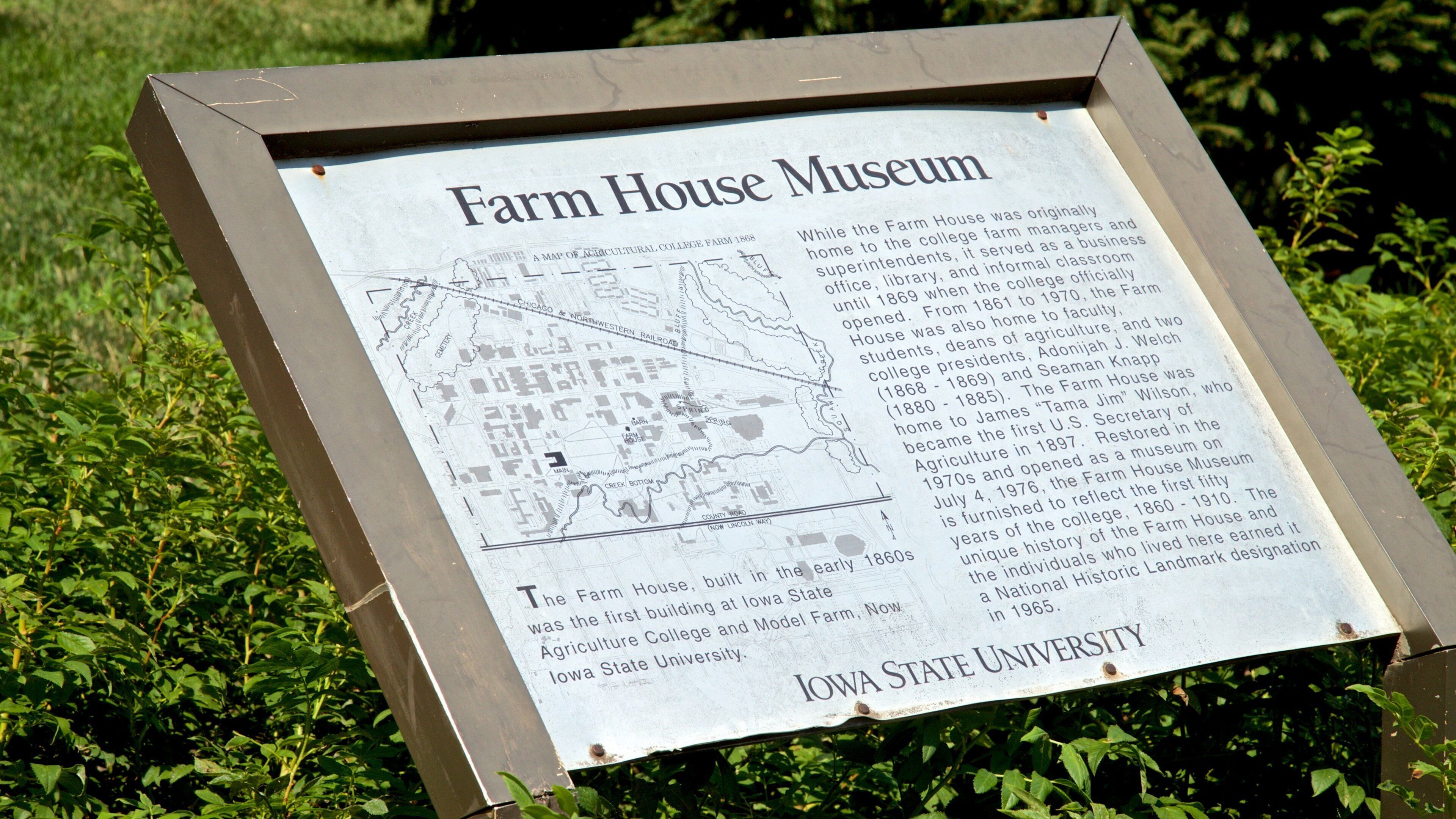 Farm House Museum featuring signage