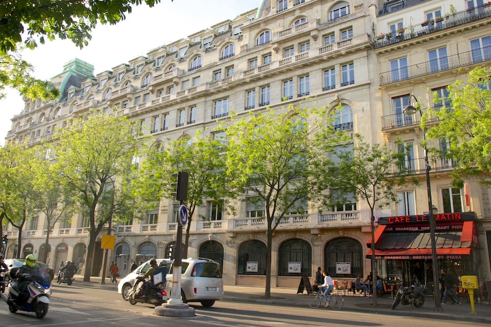 A street with a cafe and a restaurant.