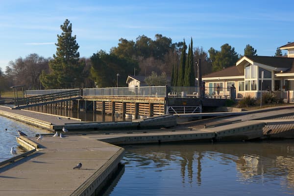 Fremont Central Park featuring a garden and a lake or waterhole