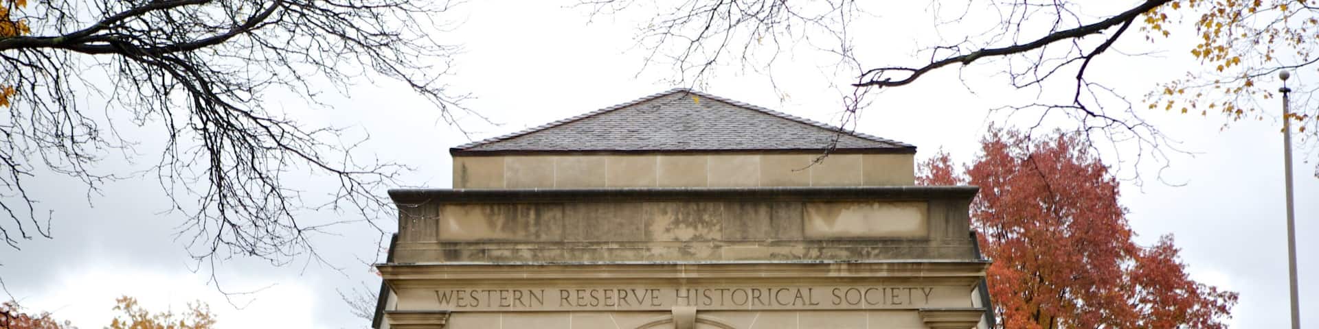 Sociedad Histórica Reserva del Oeste mostrando patrimonio de arquitectura y una ciudad