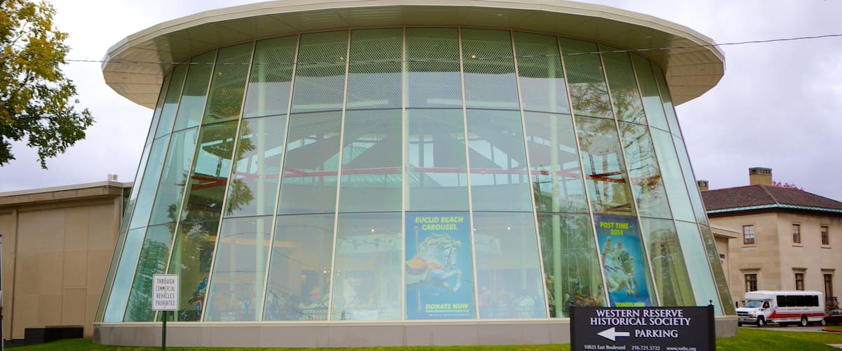 Sociedad Histórica Reserva del Oeste que incluye una ciudad y arquitectura moderna