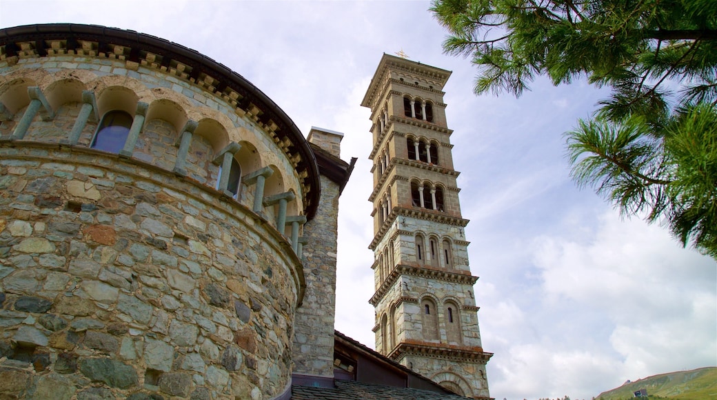 Tour penchée de Saint-Moritz