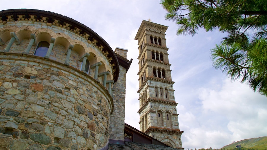 Tour penchée de Saint-Moritz