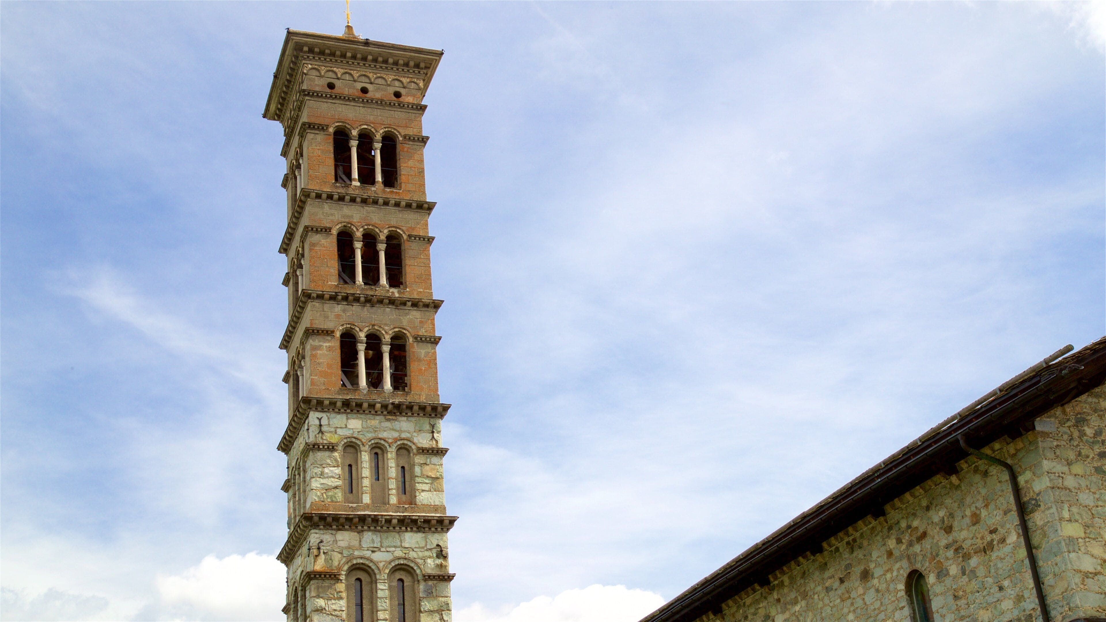 St. Moritz Leaning Tower showing heritage elements