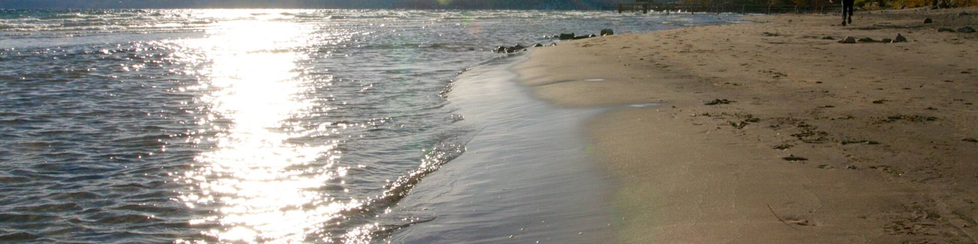 Kings Beach State Recreation Area mettant en vedette panoramas et plage de sable