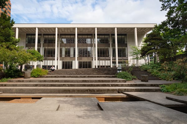 Keller Auditorium featuring a park