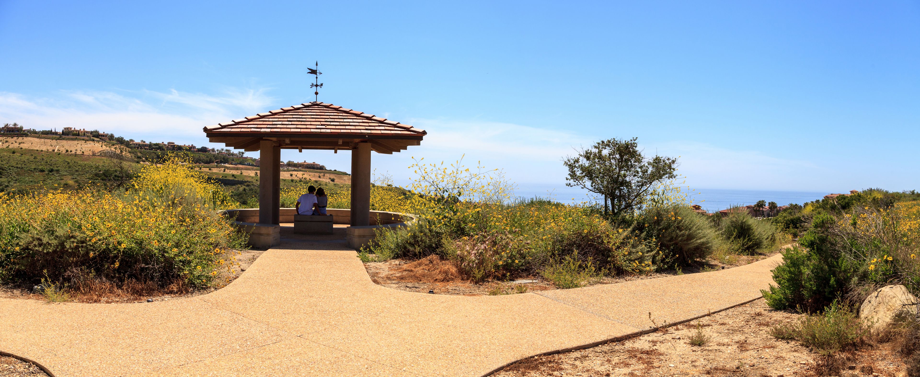 Gazebo over Newport Coast hiking trail near Crystal Cove