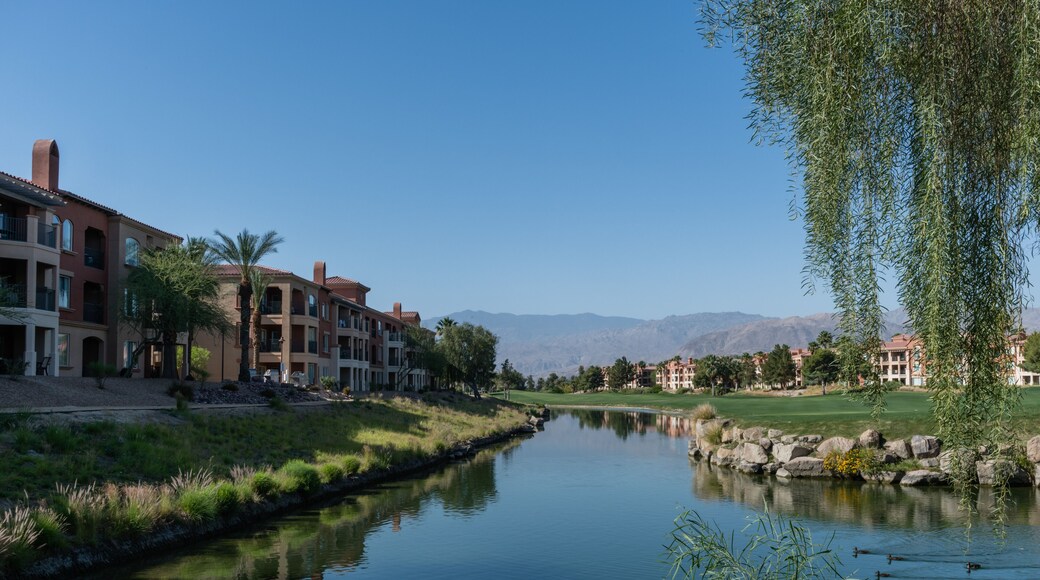 Scenic Palm Desert resort vista, Southern California