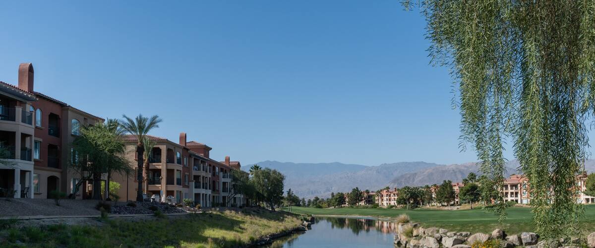 Scenic Palm Desert resort vista, Southern California