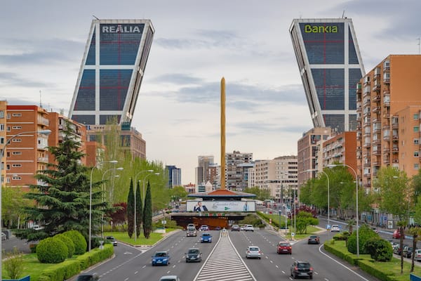 Plaza de Castilla featuring a city and a skyscraper