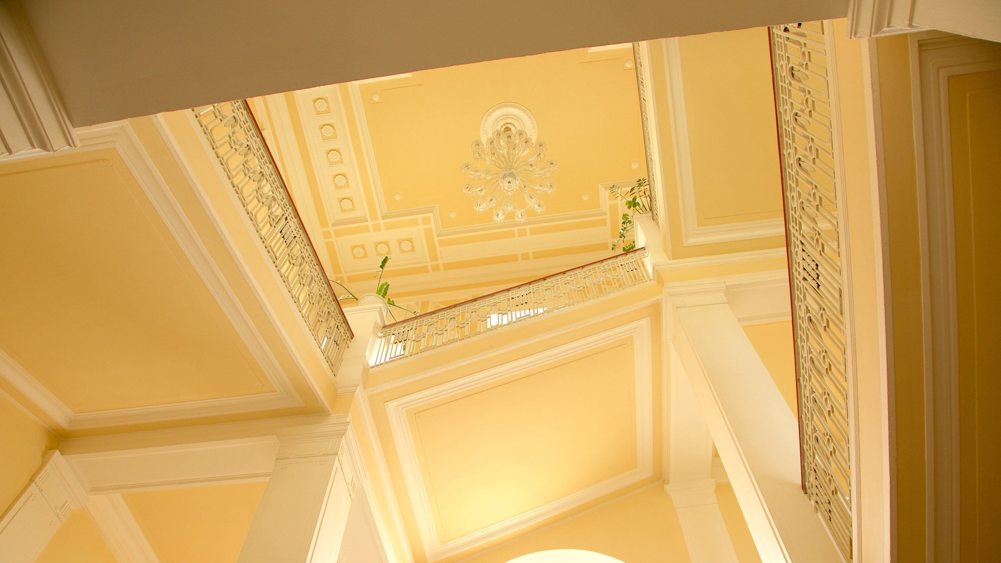 Elizabeths spa fasiliteter samt innendørs