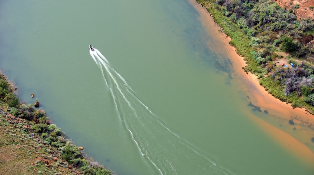 Horseshoe Bend featuring a river or creek