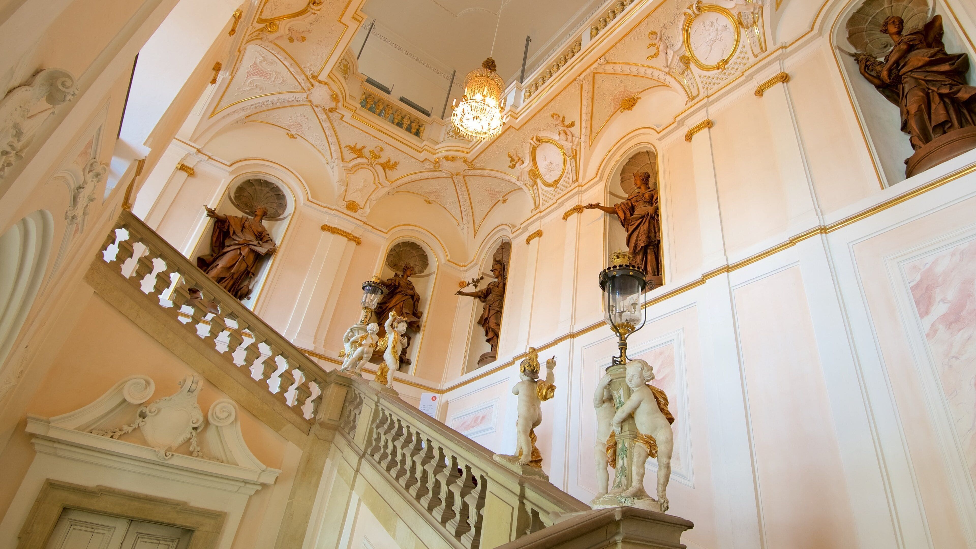 Slot Ludwigsburg toont interieur en een huis