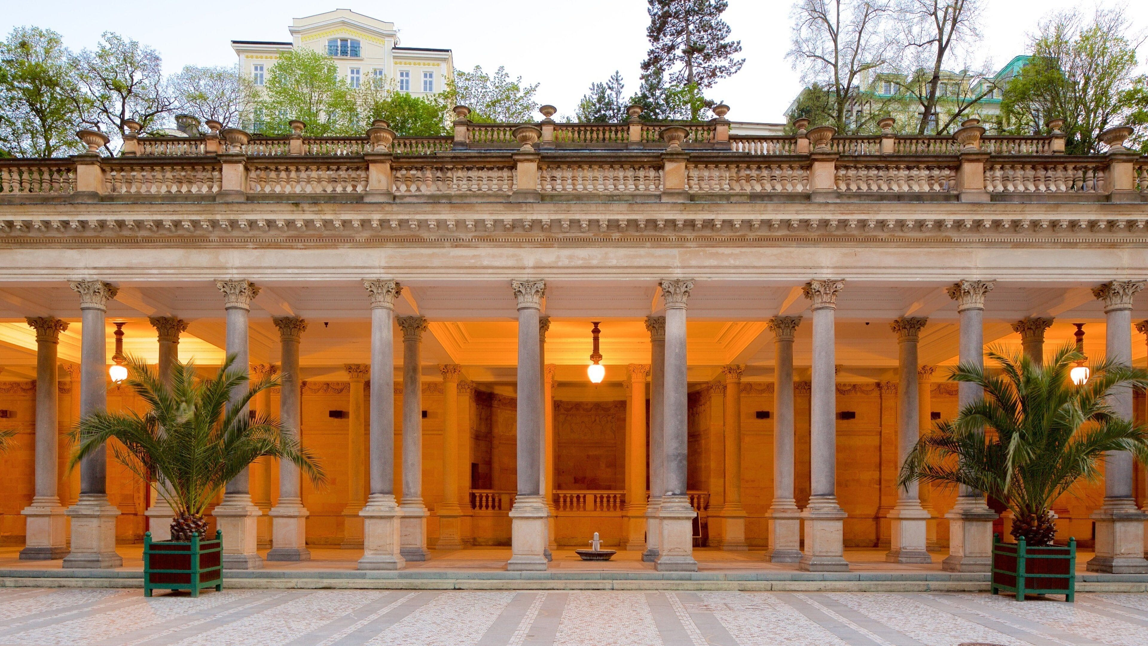 Mill Colonnade fasiliteter samt historisk arkitektur og kulturarv