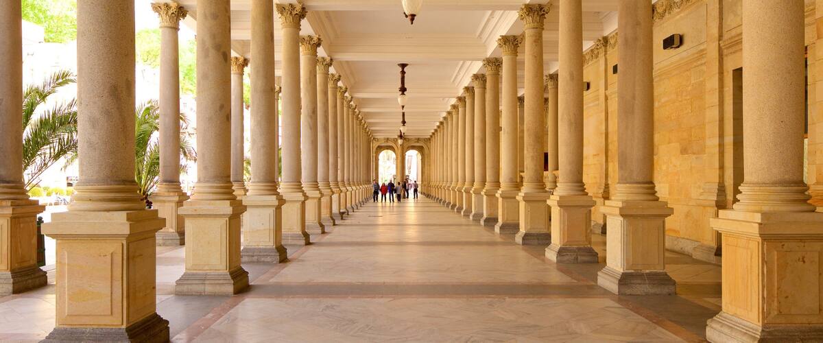 Mill Colonnade featuring heritage architecture and heritage elements