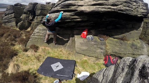 Bouldering at Stoney Edge, Yorkshire.
http://www.theroamingrenegades.com/