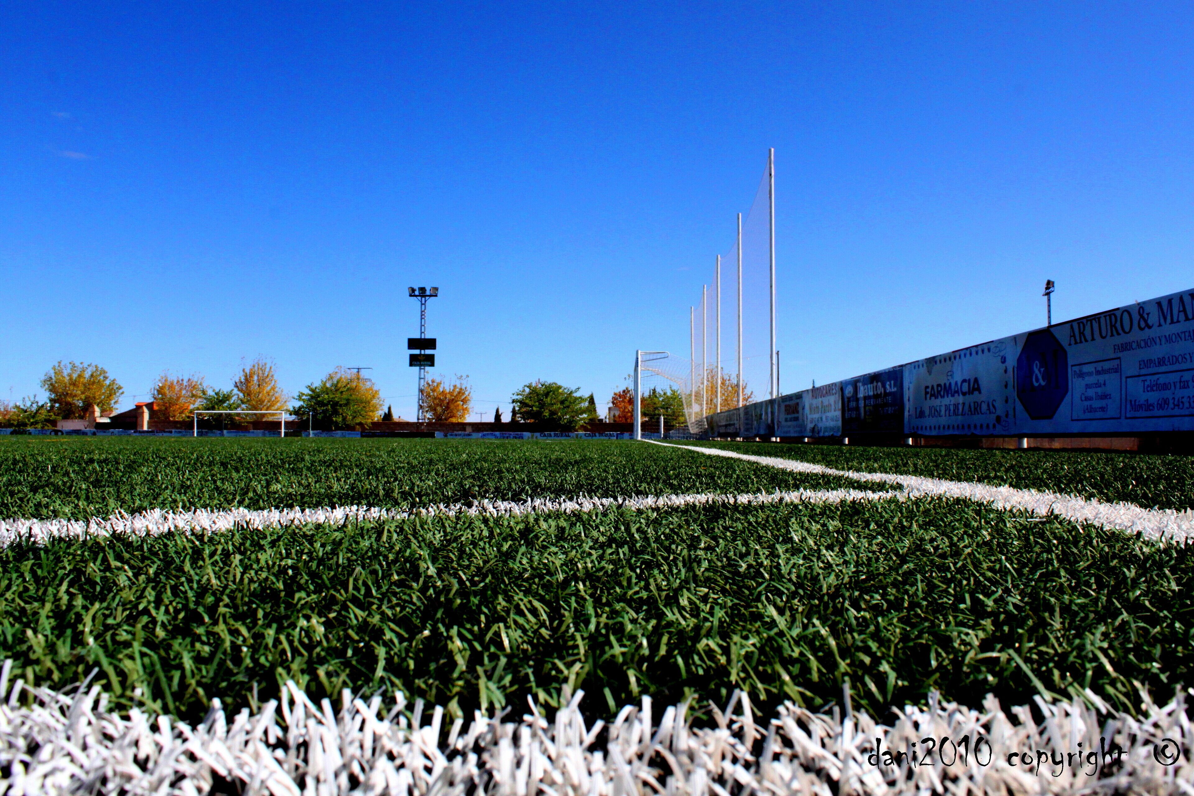 Arrojado en el suelo para conseguir una buena toma
