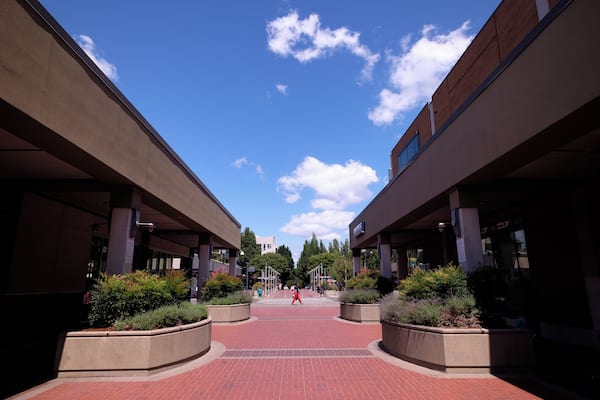 Portland_LloydCenter_6163409-13