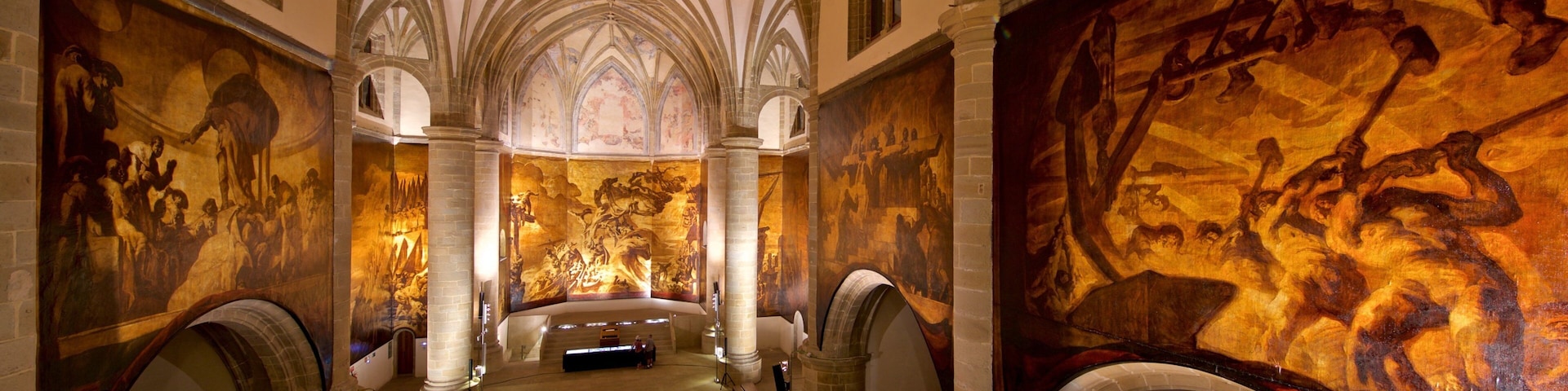 Museu de San Telmo mostrando vistas internas, elementos de patrimônio e arte