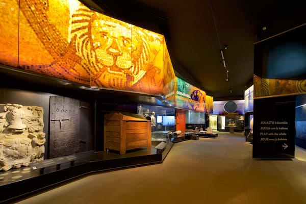 Musée San Telmo montrant vues intérieures